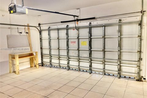 Снять в аренду виллу или дом в Дорал, Флорида 4 спальни, 203.08м2, № 1991186 - фото 13