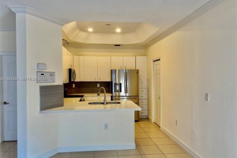 Снять в аренду виллу или дом в Дорал, Флорида 4 спальни, 203.08м2, № 1991186 - фото 6