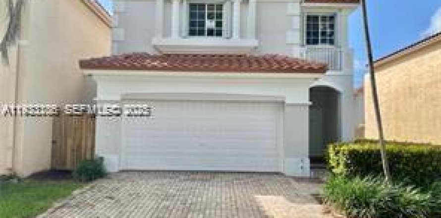 Дом в Дорал, Флорида 4 спальни, 203.08м2 № 1991186