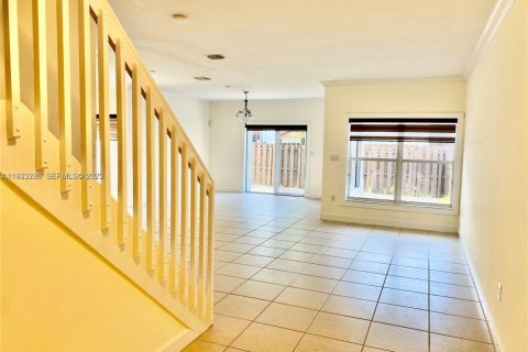 Снять в аренду виллу или дом в Дорал, Флорида 4 спальни, 203.08м2, № 1991186 - фото 5