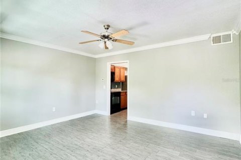 Снять в аренду квартиру в Сент-Питерсберг, Флорида 4 комнаты, 60.39м2, № 1905064 - фото 4