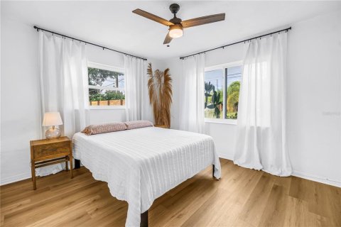 Casa en venta en Saint Petersburg, Florida, 3 dormitorios, 81.29 m2 № 2349901 - foto 8