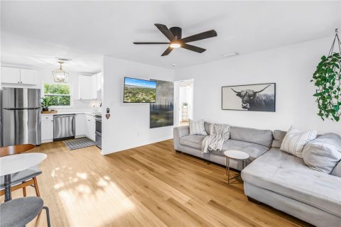 Casa en venta en Saint Petersburg, Florida, 3 dormitorios, 81.29 m2 № 2349901 - foto 3