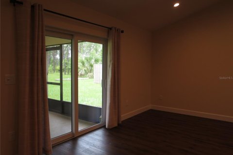 House in Eustis, Florida 3 bedrooms, 166.67 sq.m. № 1900035 - photo 29