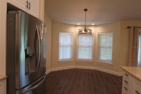 House in Eustis, Florida 3 bedrooms, 166.67 sq.m. № 1900035 - photo 22