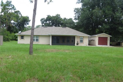 House in Eustis, Florida 3 bedrooms, 166.67 sq.m. № 1900035 - photo 16