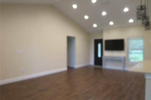 House in Eustis, Florida 3 bedrooms, 166.67 sq.m. № 1900035 - photo 26