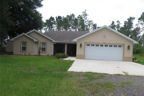 House in Eustis, Florida 3 bedrooms, 166.67 sq.m. № 1900035 - photo 7