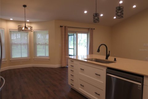 House in Eustis, Florida 3 bedrooms, 166.67 sq.m. № 1900035 - photo 21