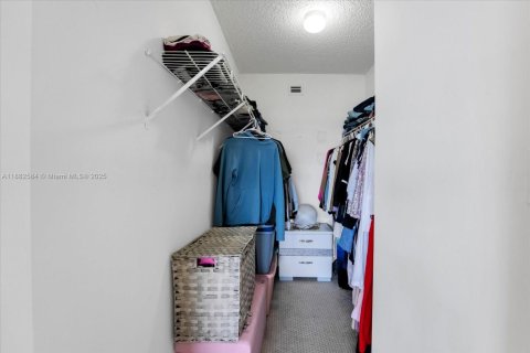 Купить кондоминиум в Майами-Бич, Флорида 2 спальни, 100.15м2, № 1931946 - фото 17