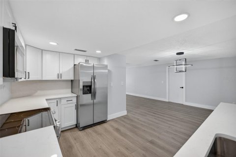 Casa en venta en Apollo Beach, Florida, 3 dormitorios, 135.73 m2 № 1902077 - foto 11