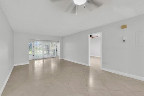 Copropriété à vendre à Delray Beach, Floride: 2 chambres, 94.85 m2 № 2084435 - photo 19