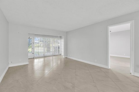 Copropriété à vendre à Delray Beach, Floride: 2 chambres, 94.85 m2 № 2084435 - photo 9