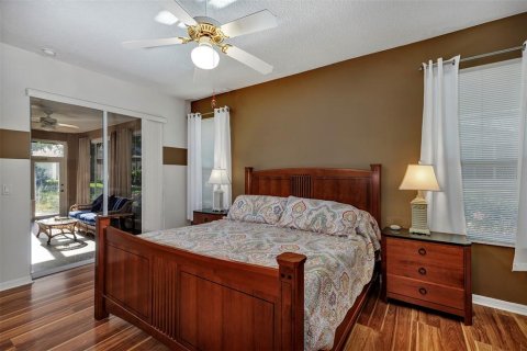 House in Tavares, Florida 3 bedrooms, 169.45 sq.m. № 1721273 - photo 23