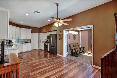 House in Tavares, Florida 3 bedrooms, 169.45 sq.m. № 1721273 - photo 19