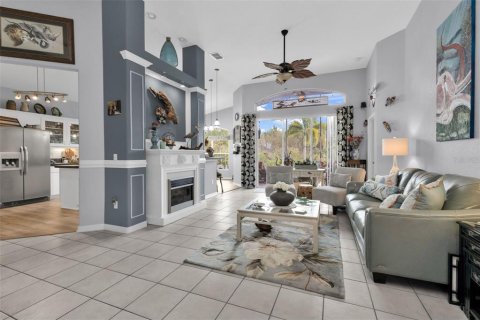 Villa ou maison à vendre à Punta Gorda, Floride: 2 chambres, 164.62 m2 № 2214937 - photo 5