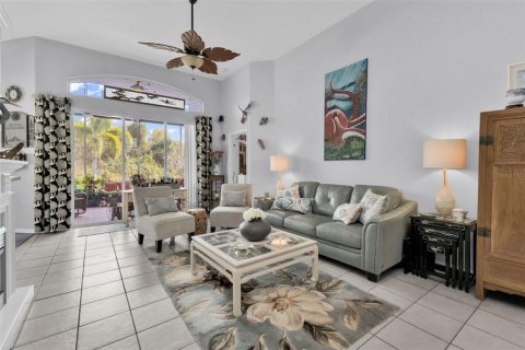 Villa ou maison à vendre à Punta Gorda, Floride: 2 chambres, 164.62 m2 № 2214937 - photo 6