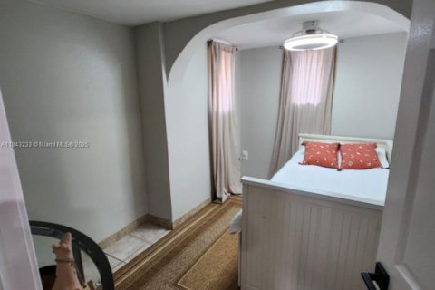 Villa ou maison à louer à Fort Lauderdale, Floride: 3 chambres № 1939957 - photo 5