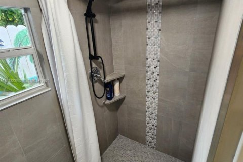 Villa ou maison à louer à Fort Lauderdale, Floride: 3 chambres № 1939957 - photo 10