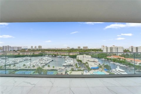 Condo in Aventura, Florida, 2 bedrooms  № 1996504