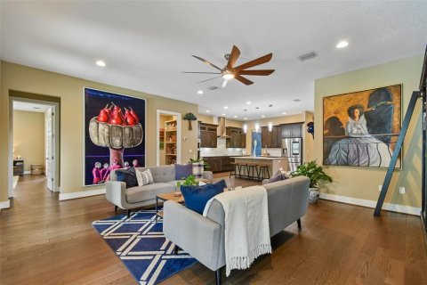 Villa ou maison à vendre à Orlando, Floride: 5 chambres, 317.26 m2 № 2124359 - photo 9