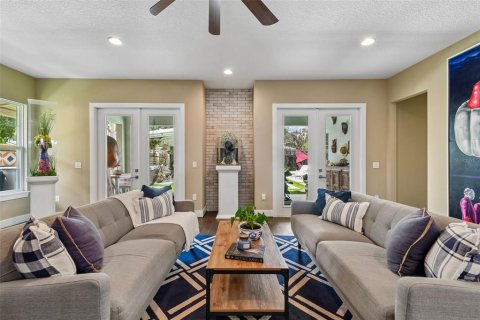 Villa ou maison à vendre à Orlando, Floride: 5 chambres, 317.26 m2 № 2124359 - photo 11