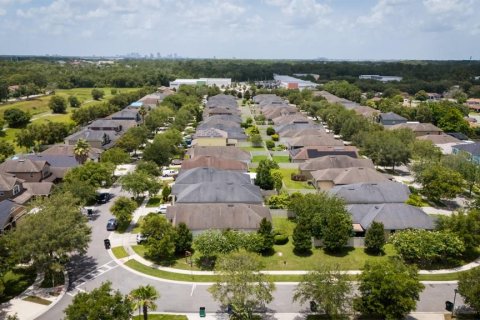 House in Orlando, Florida 3 bedrooms, 143.26 sq.m. № 1885198 - photo 21