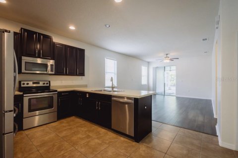 House in Orlando, Florida 3 bedrooms, 143.26 sq.m. № 1885198 - photo 6