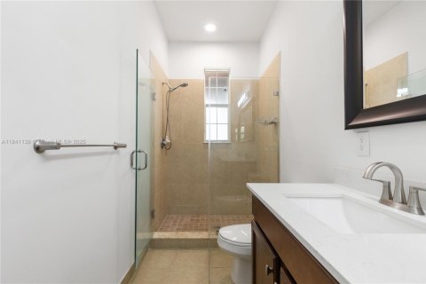 Townhouse in Miramar, Florida 3 bedrooms, 155.33 sq.m. № 1832329 - photo 23