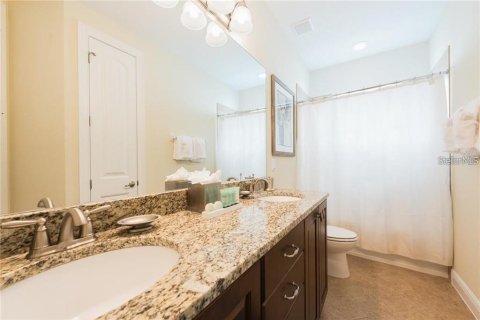 House in Kissimmee, Florida 6 bedrooms, 271.37 sq.m. № 1910410 - photo 20