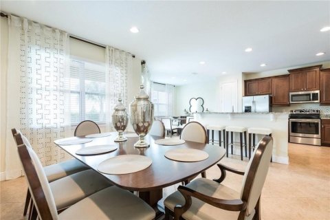 House in Kissimmee, Florida 6 bedrooms, 271.37 sq.m. № 1910410 - photo 8