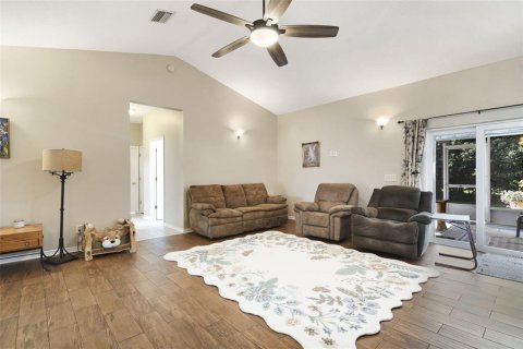 Casa en venta en Astatula, Florida, 3 dormitorios, 187.57 m2 № 1910242 - foto 3