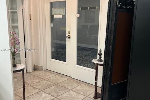 Propiedad comercial en venta en Miami Beach, Florida № 1936379 - foto 8