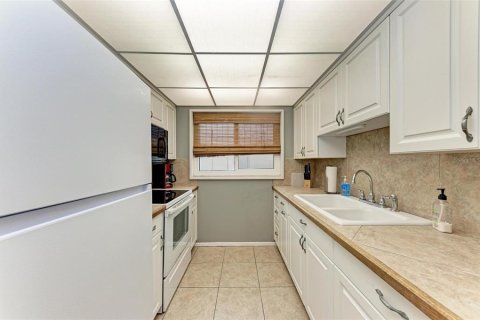 Condominio en alquiler en Venice, Florida, 2 dormitorios, 90.21 m2 № 1905251 - foto 13