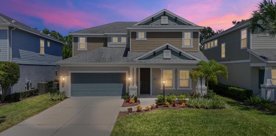 House in Sarasota, Florida 5 bedrooms, 253.34 sq.m. № 1872762