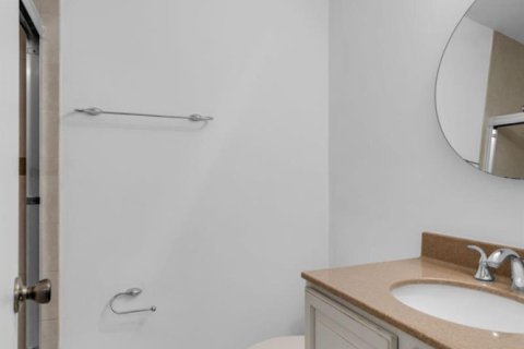 Купить кондоминиум в Корал-Гейблс, Флорида 3 комнаты, 92.25м2, № 2187657 - фото 16