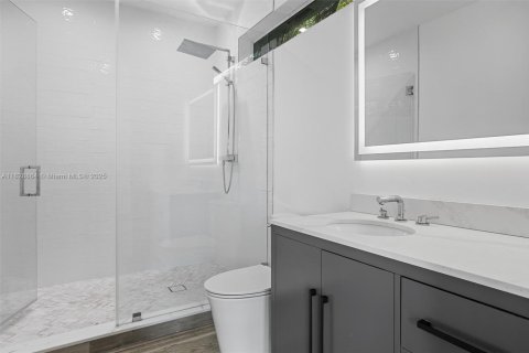 Casa en venta en Miami, Florida, 2 dormitorios, 164.81 m2 № 1805964 - foto 19