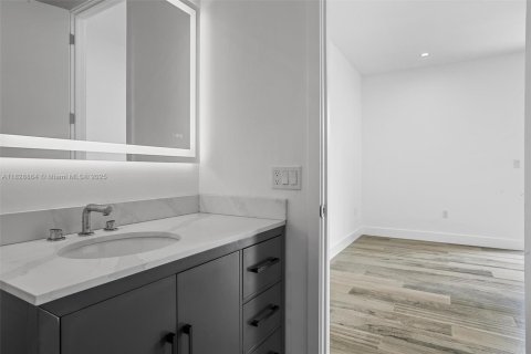 Купить виллу или дом в Майами, Флорида 2 спальни, 164.81м2, № 1805964 - фото 20