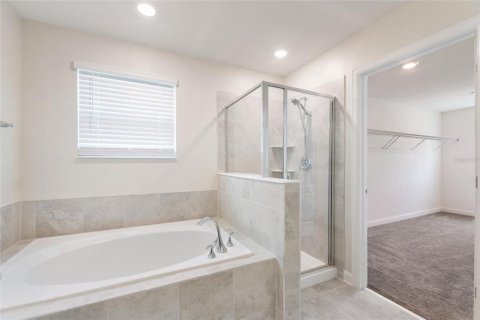 House in Davenport, Florida 4 bedrooms, 216.74 sq.m. № 1858282 - photo 28