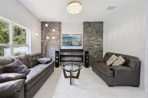 House in Orlando, Florida 4 bedrooms, 189.43 sq.m. № 2280512 - photo 11
