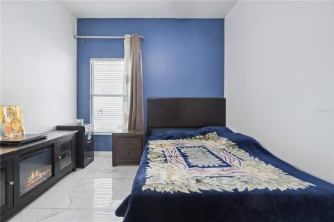 House in Orlando, Florida 4 bedrooms, 189.43 sq.m. № 2280512 - photo 27