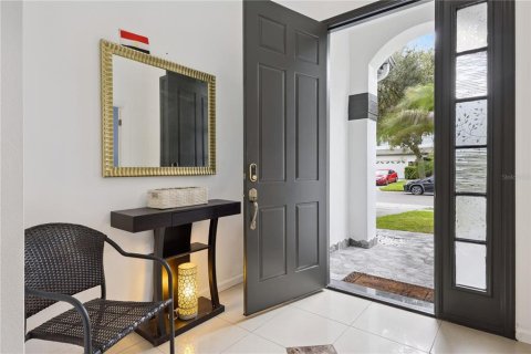 House in Orlando, Florida 4 bedrooms, 189.43 sq.m. № 2280512 - photo 3