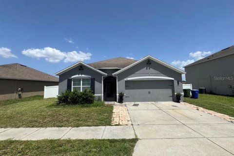 Villa ou maison à Winter Haven, Floride 4 chambres, 172.05 m2 № 2431879