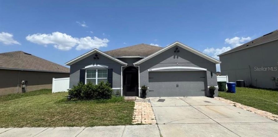 Villa ou maison à Winter Haven, Floride 4 chambres, 172.05 m2 № 2431879