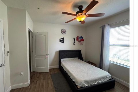 Villa ou maison à louer à Winter Haven, Floride: 4 chambres, 172.05 m2 № 2431879 - photo 7