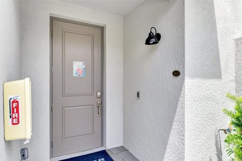 Купить кондоминиум в Брейдентон, Флорида 6 комнат, 161.74м2, № 2333822 - фото 8