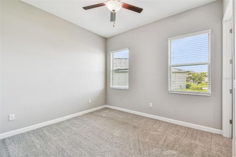 House in San Antonio, Florida 3 bedrooms, 218.23 sq.m. № 1883596 - photo 16