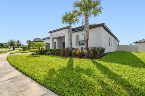 House in San Antonio, Florida 3 bedrooms, 218.23 sq.m. № 1883596 - photo 4