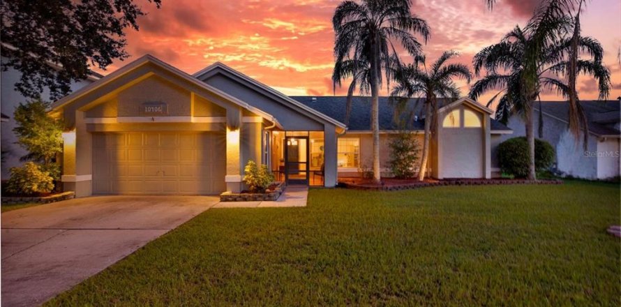 Casa en Riverview, Florida 4 dormitorios, 200.95 m2 № 1900915
