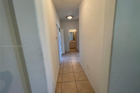 Condominio en alquiler en Homestead, Florida, 3 dormitorios, 109.81 m2 № 1950271 - foto 5